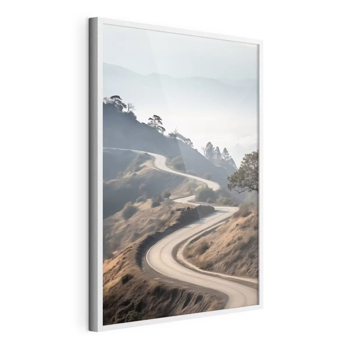 Poster Une route sinueuse à travers un paysage vallonné recouvert d'herbe sèche, sous un ciel clair, avec des montagnes au loin f46289