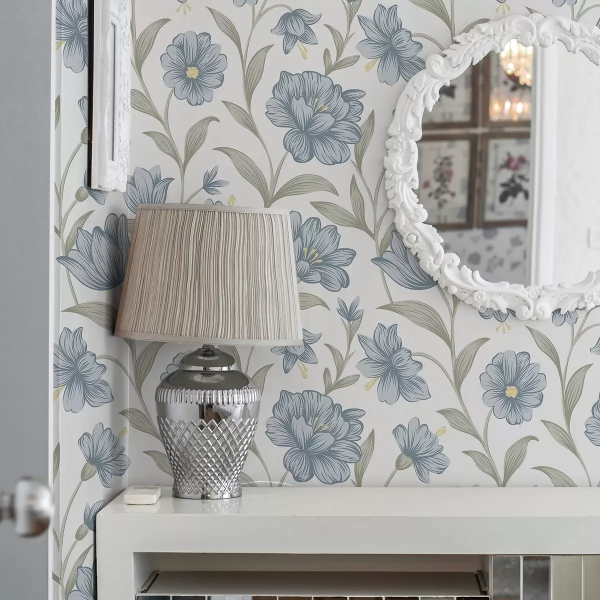 Papier peint Fleurs bleu poussiéreux avec feuilles d'olivier sur fond blanc a00780