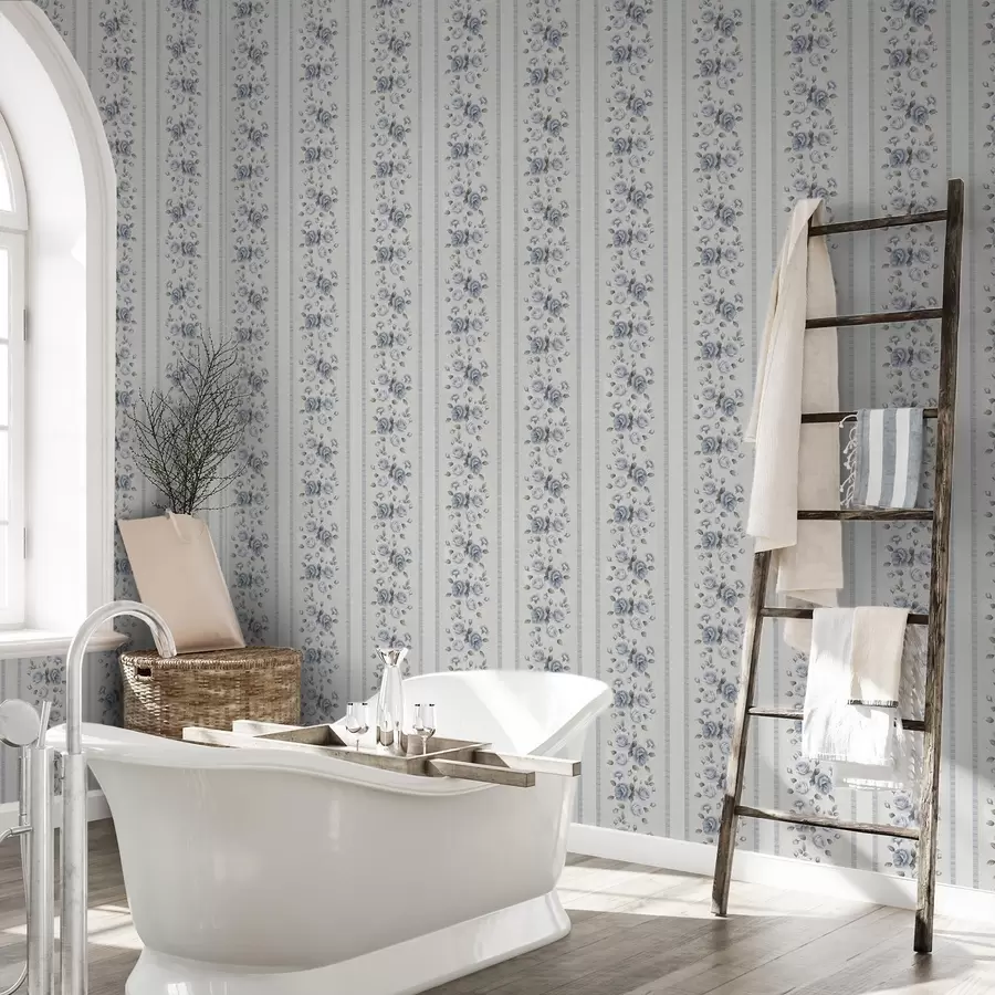 Papier peint Roses bleues disposées en bandes verticales sur fond clair a00860