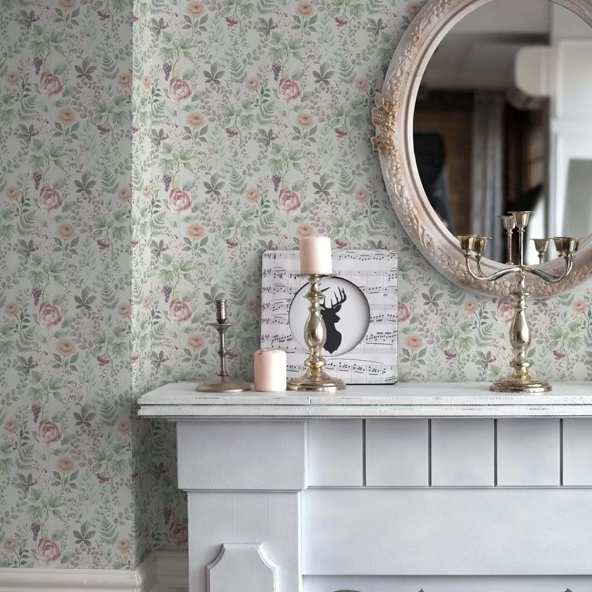 Papier peint Jardin pastel avec roses, fougères et raisins a00867