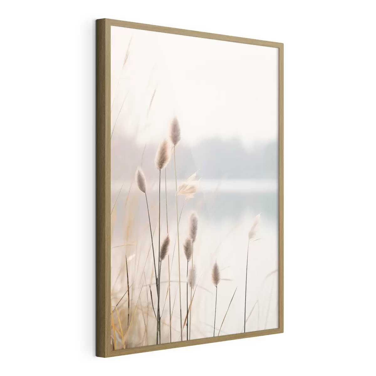 Poster Roseaux souples au bord d'un lac brumeux, tons beiges pastel f46504
