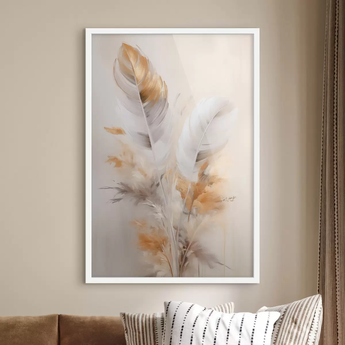 Poster Plumes abstraites, entourées de plumes beiges et brunes, douces et délicates, sur un fond beige clair. f46711