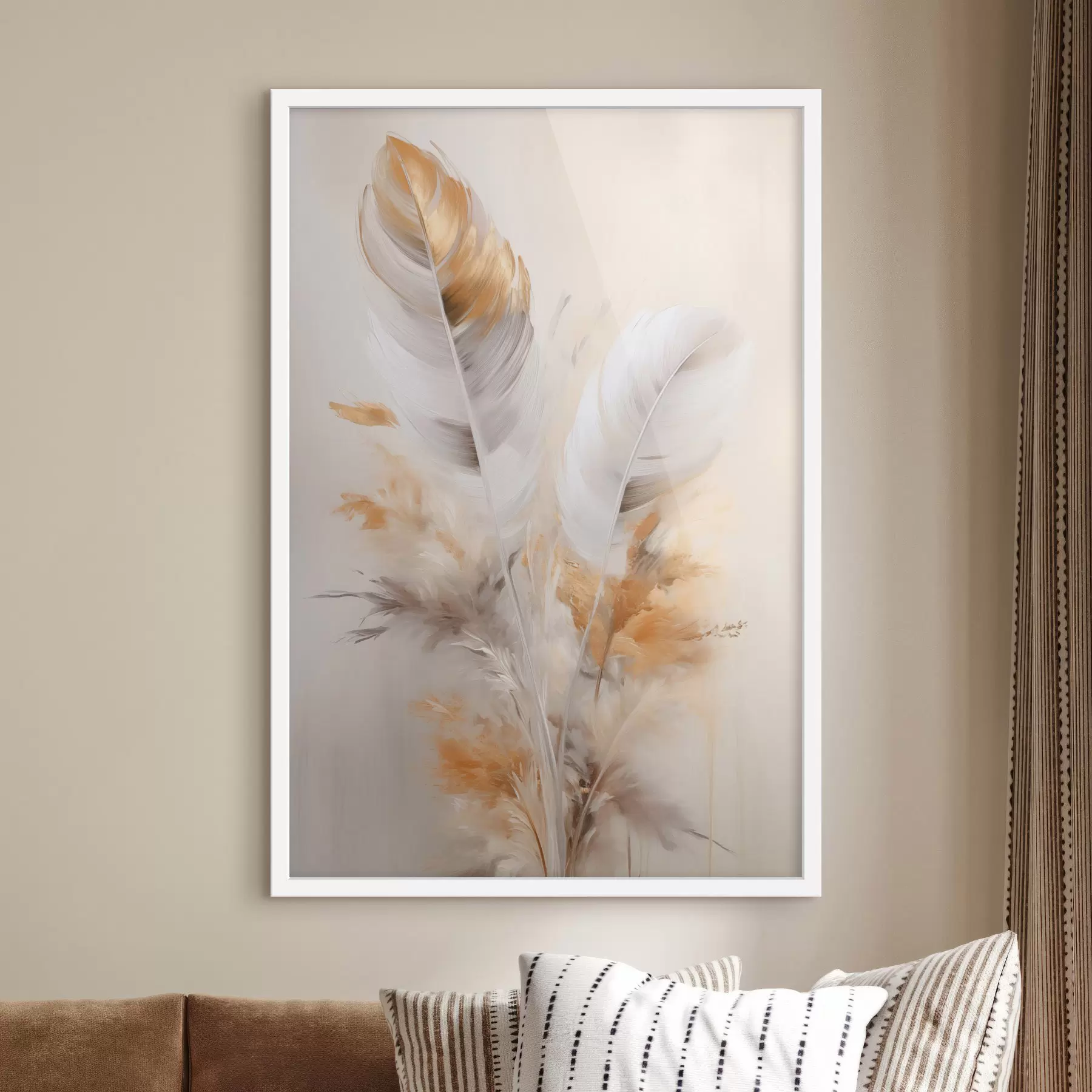 Papier peint Plumes abstraites, entourées de plumes beiges et brunes, douces et délicates, sur un fond beige clair f46711