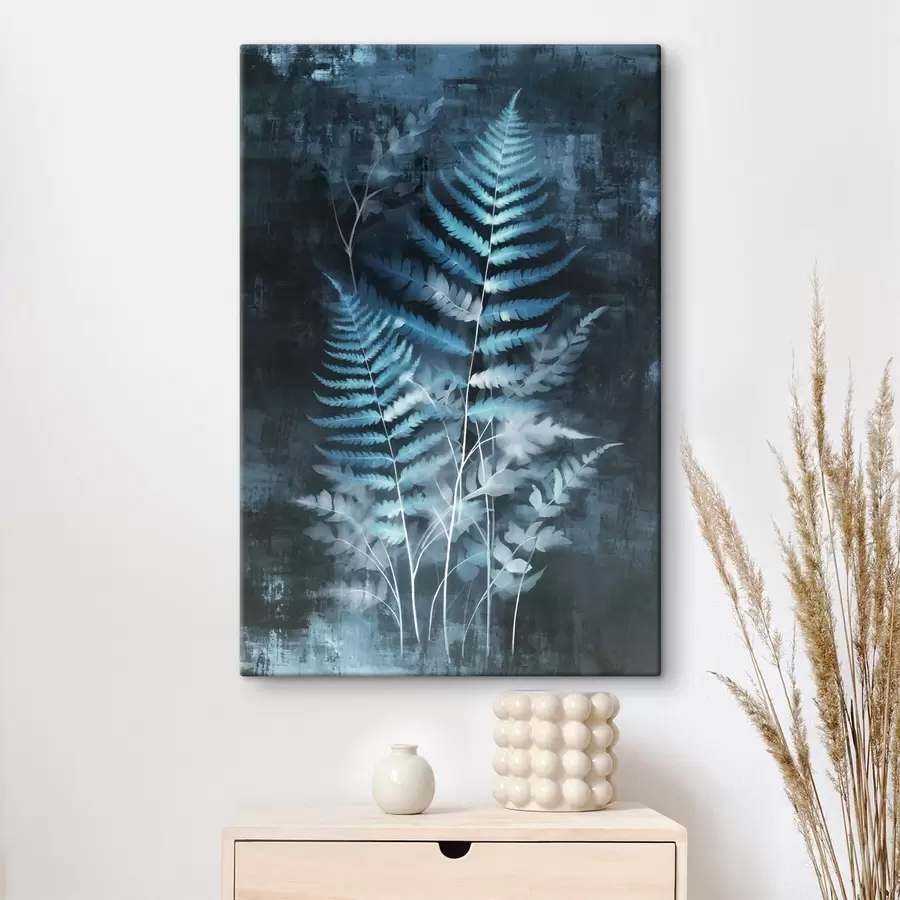 Tableau Fougères bleues et plantes sur un fond sombre et texturé, avec un accent sur les détails complexes, effet rayons X. s47026