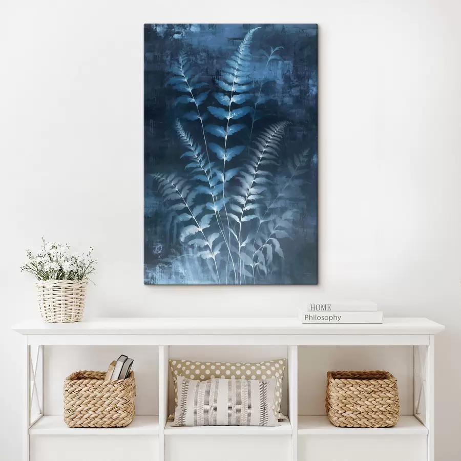 Tableau Fougères bleues et plantes sur un fond sombre et texturé, avec un accent sur les détails complexes, effet rayons X. s47027