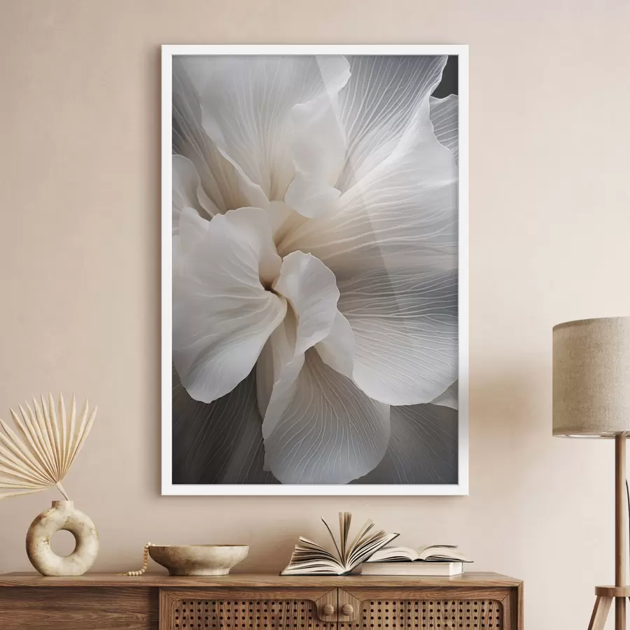 Papier peint Gros plan sur de délicats pétales de fleurs blancs abstraits aux lignes complexes et au fond sombre flou f47018