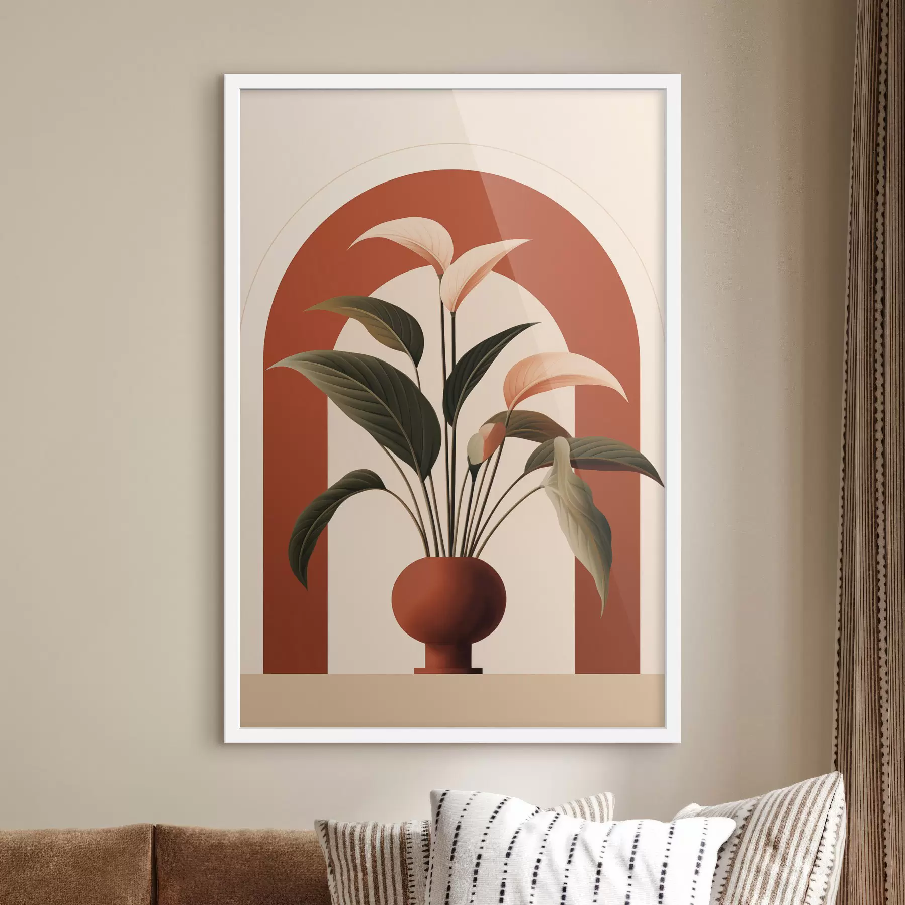 Papier peint Plante en pot abstraite avec de grandes feuilles vertes et beiges devant une arche de couleur crème rehaussée d'une touche de terre cuite f47032