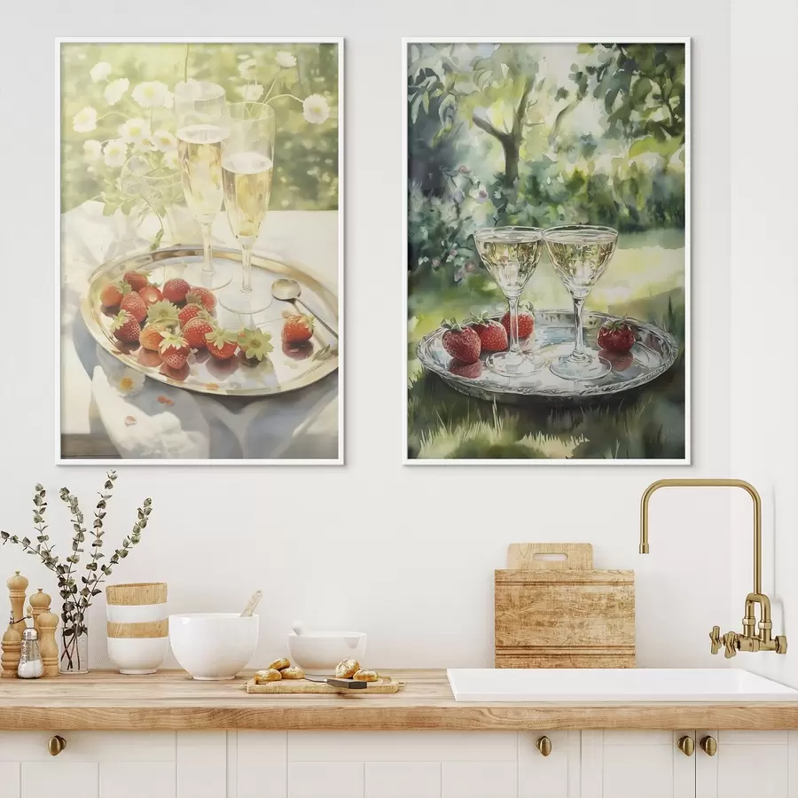 Papier peint Pique-nique d'été, coupes de champagne avec fraises sur le plateau, fleurs de camomille d00414