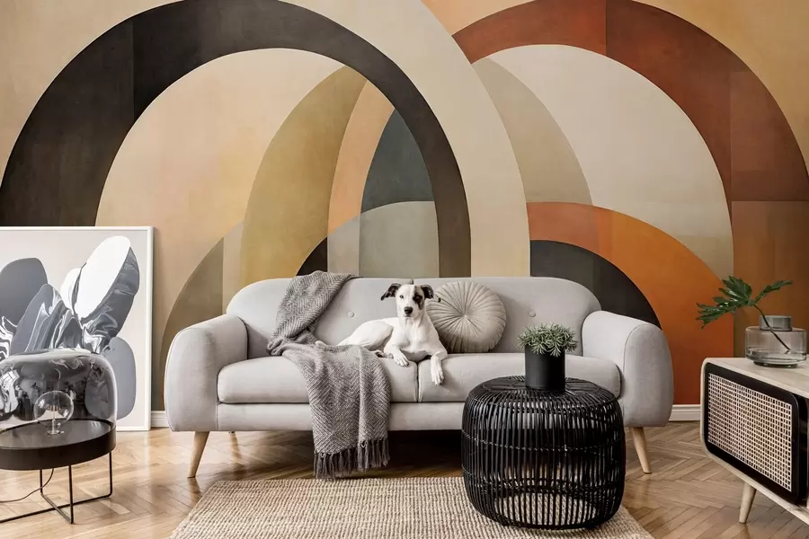 Papier peint Arcs géométriques abstraits texturés dans des tons terreux de beige, marron et gris, un design architectural moderne en couches. w09611