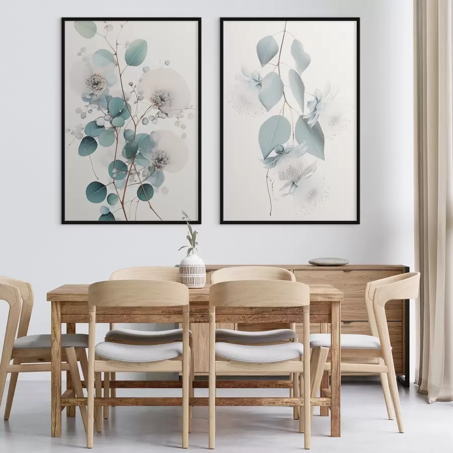 Papier peint Branche d'eucalyptus avec des feuilles bleues et des fleurs blanches, fond clair d00829