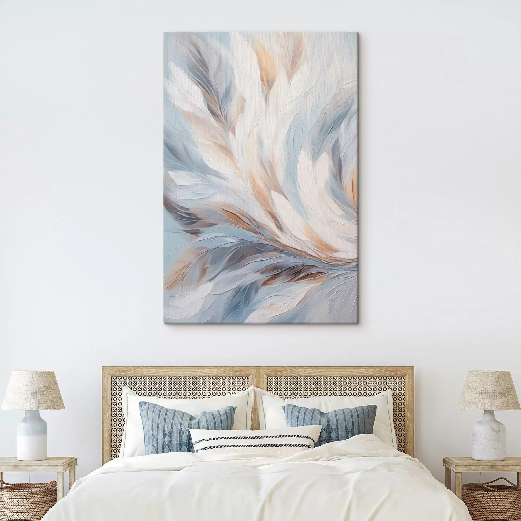Tableau Peinture abstraite représentant des plumes dans des tons blancs, bleus et bruns, avec une texture douce et fluide et un fond clair. s47417