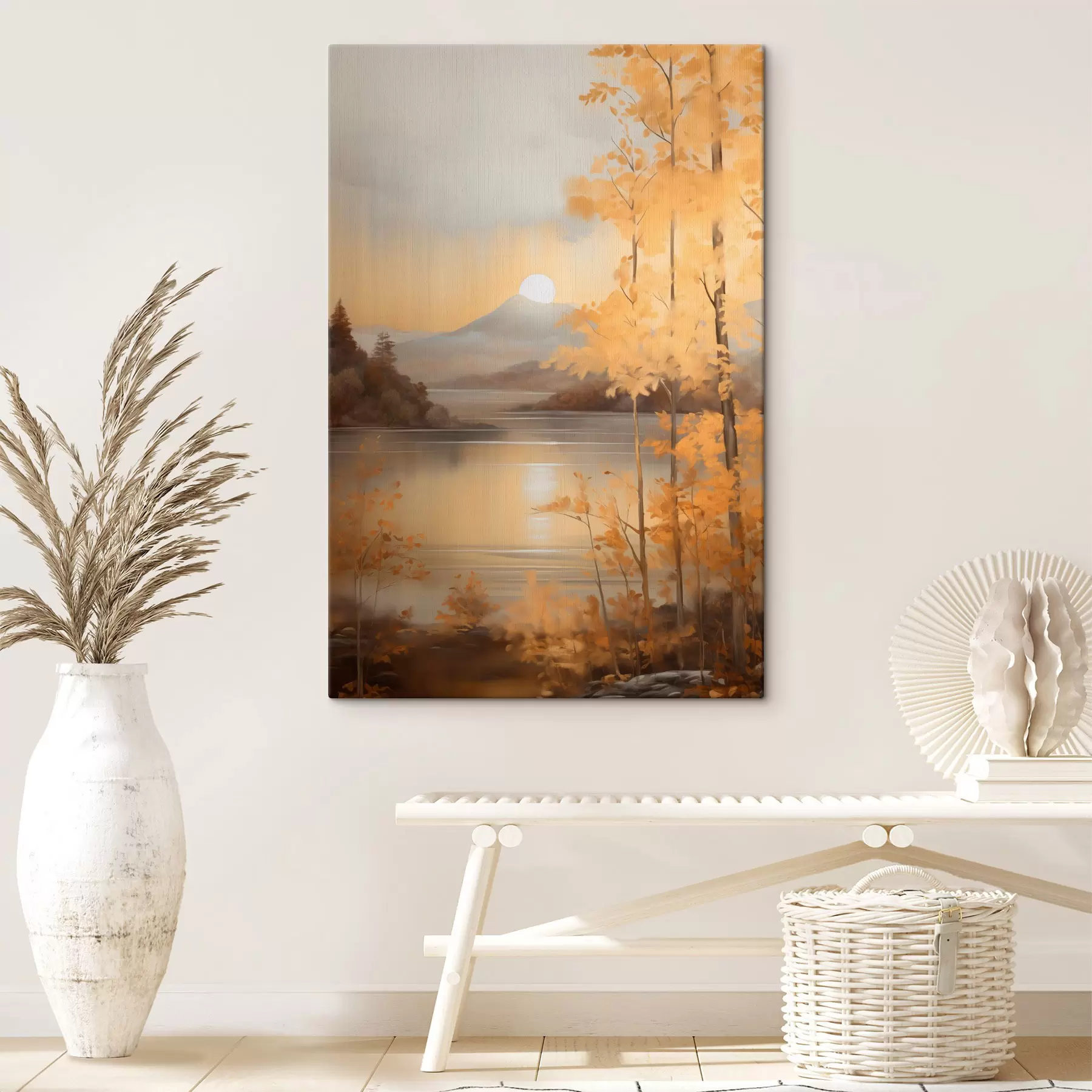 Tableau Des arbres aux feuilles orange, caractéristiques de l'automne, encadrent un lac paisible avec des montagnes lointaines sous un ciel nuageux. s47440