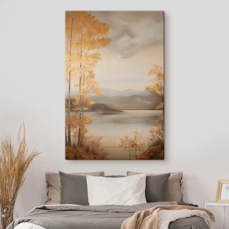 Tableau Des arbres aux feuilles orange, caractéristiques de l'automne, encadrent un lac paisible avec des montagnes lointaines sous un ciel nuageux. s47441