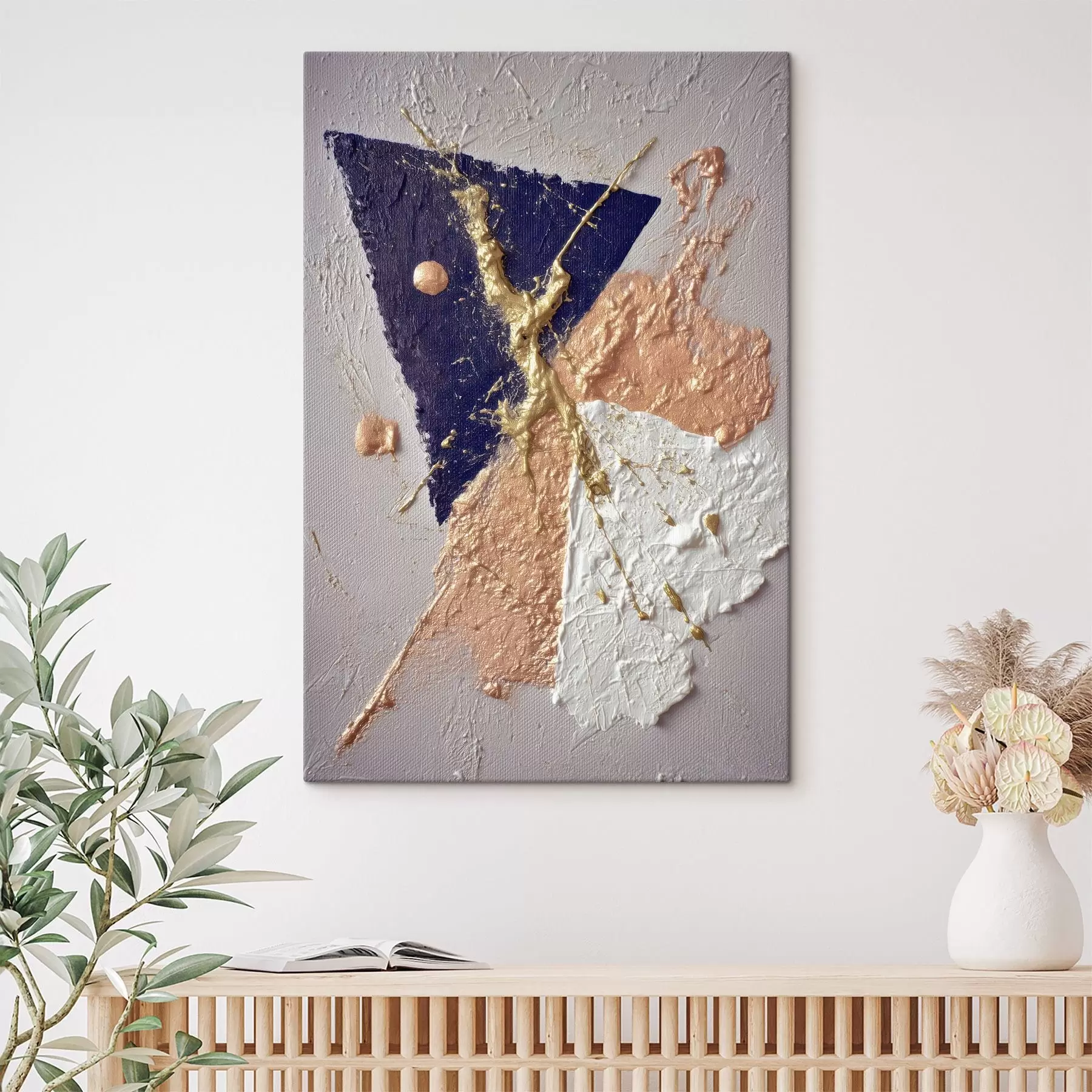 Tableau Composition abstraite avec un triangle bleu foncé et des coups de pinceau en relief dans un style peinture à l'huile s46953