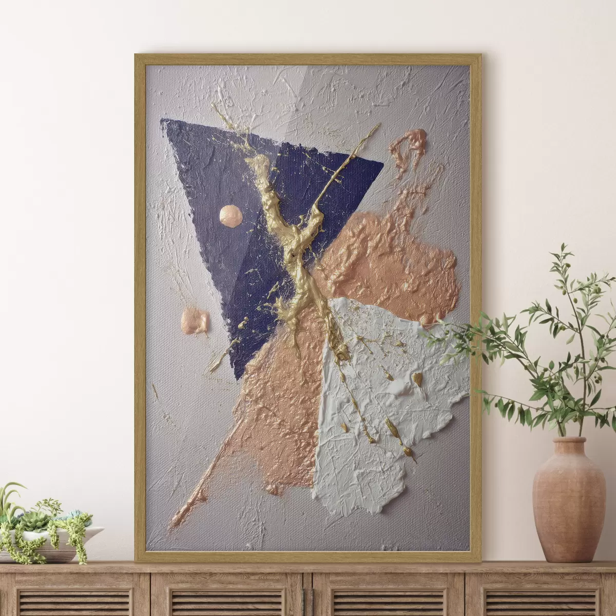 Poster Composition abstraite avec un triangle bleu foncé et des coups de pinceau en relief dans un style peinture à l'huile f46953