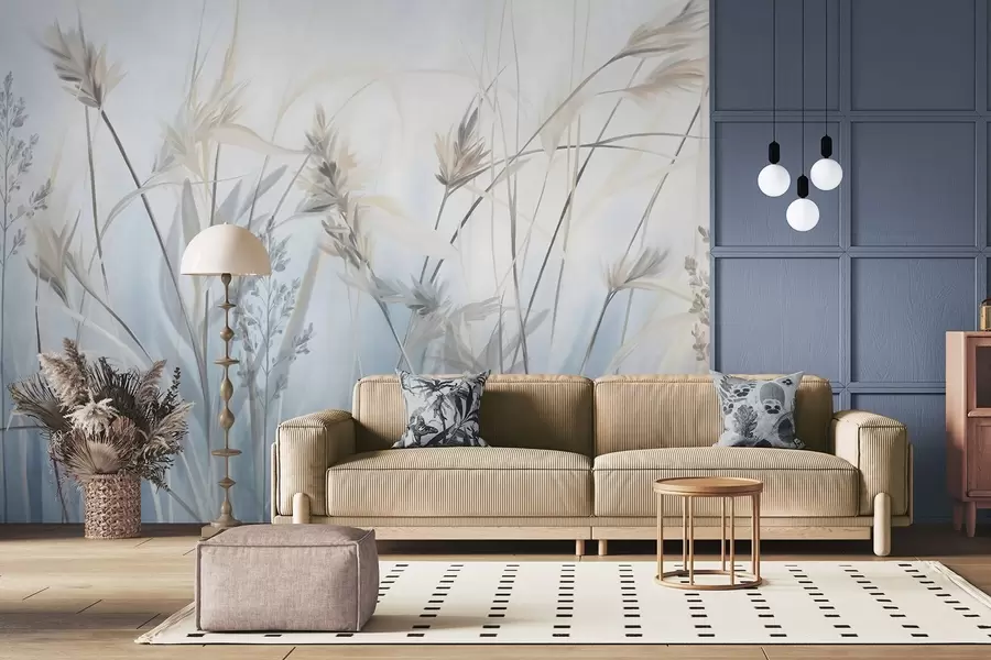 Papier peint Hauts brins d'herbe sèche aux sommets plumeux dans des tons sourds, fond bleu et blanc doux et brumeux w09652