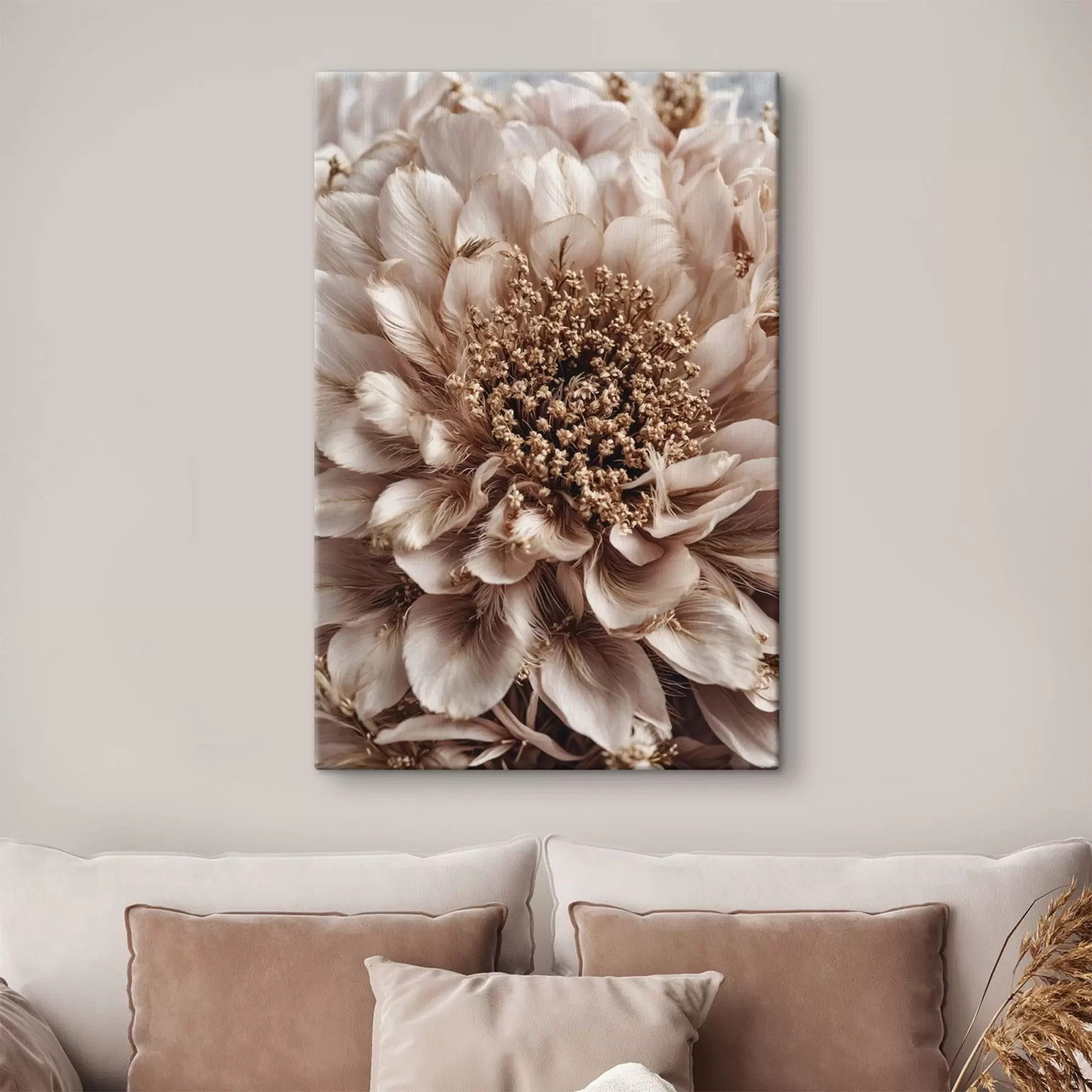 Tableau Gros plan sur une fleur pâle aux pétales richement texturés s47769