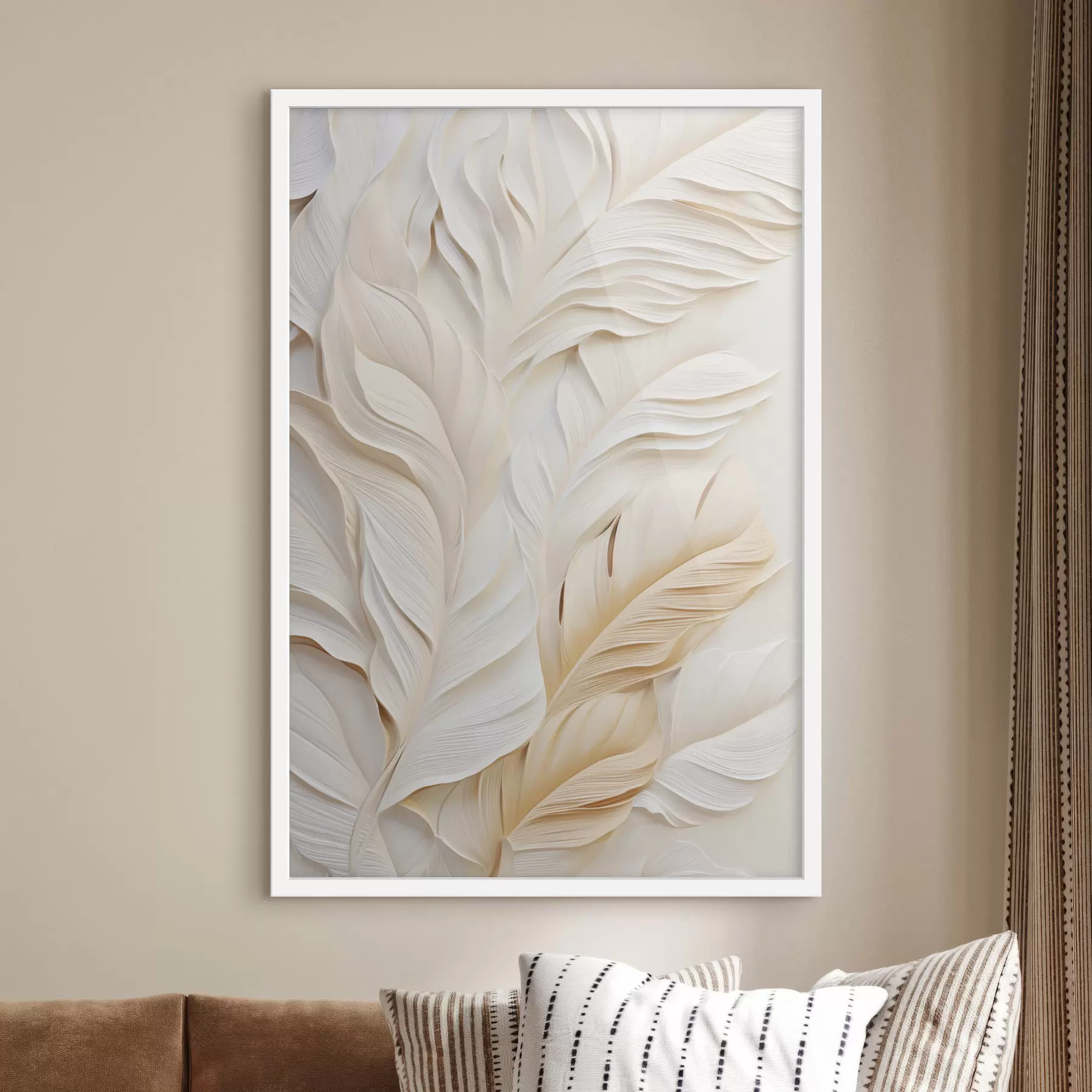 Papier peint Plumes de couleur crème se chevauchant, sur un fond clair et doux. f47884