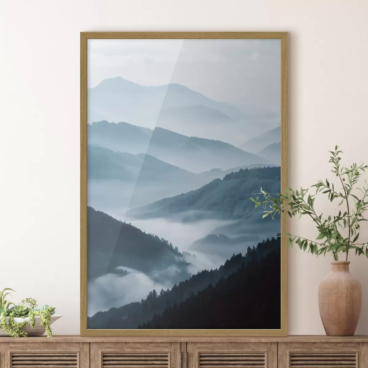 Poster Montagnes brumeuses, paysage bleu f48567