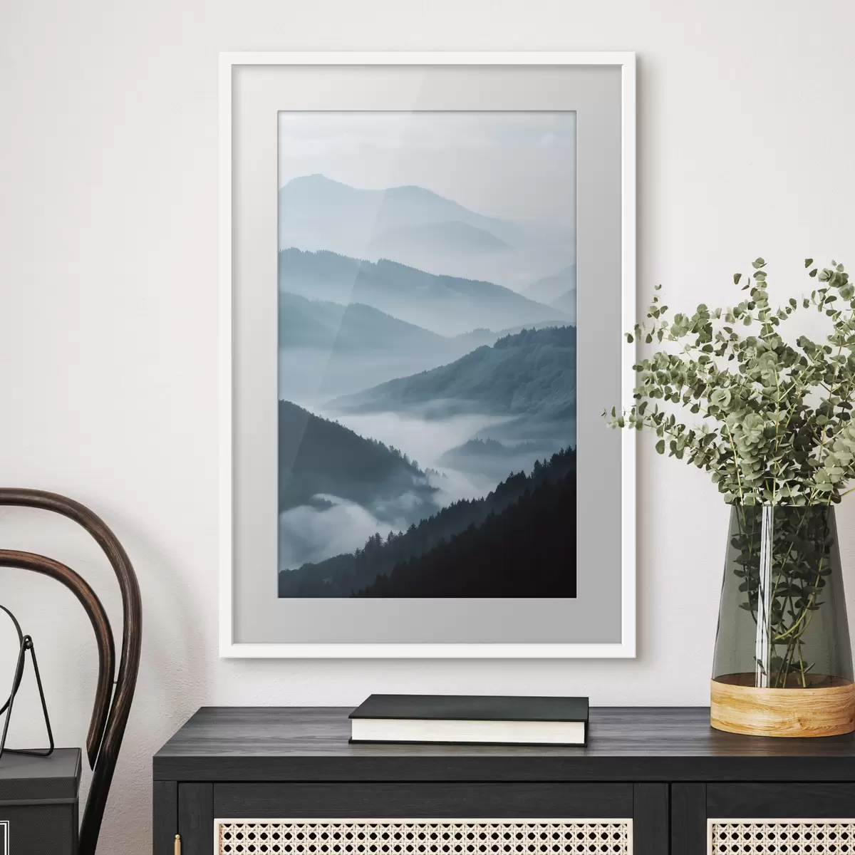 Poster Montagnes brumeuses, paysage bleu f48567