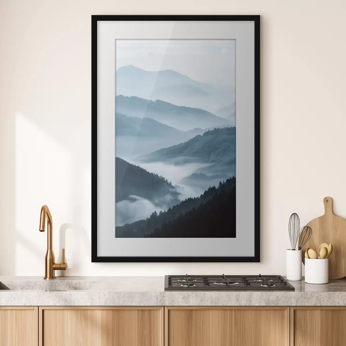 Poster Montagnes brumeuses, paysage bleu f48567