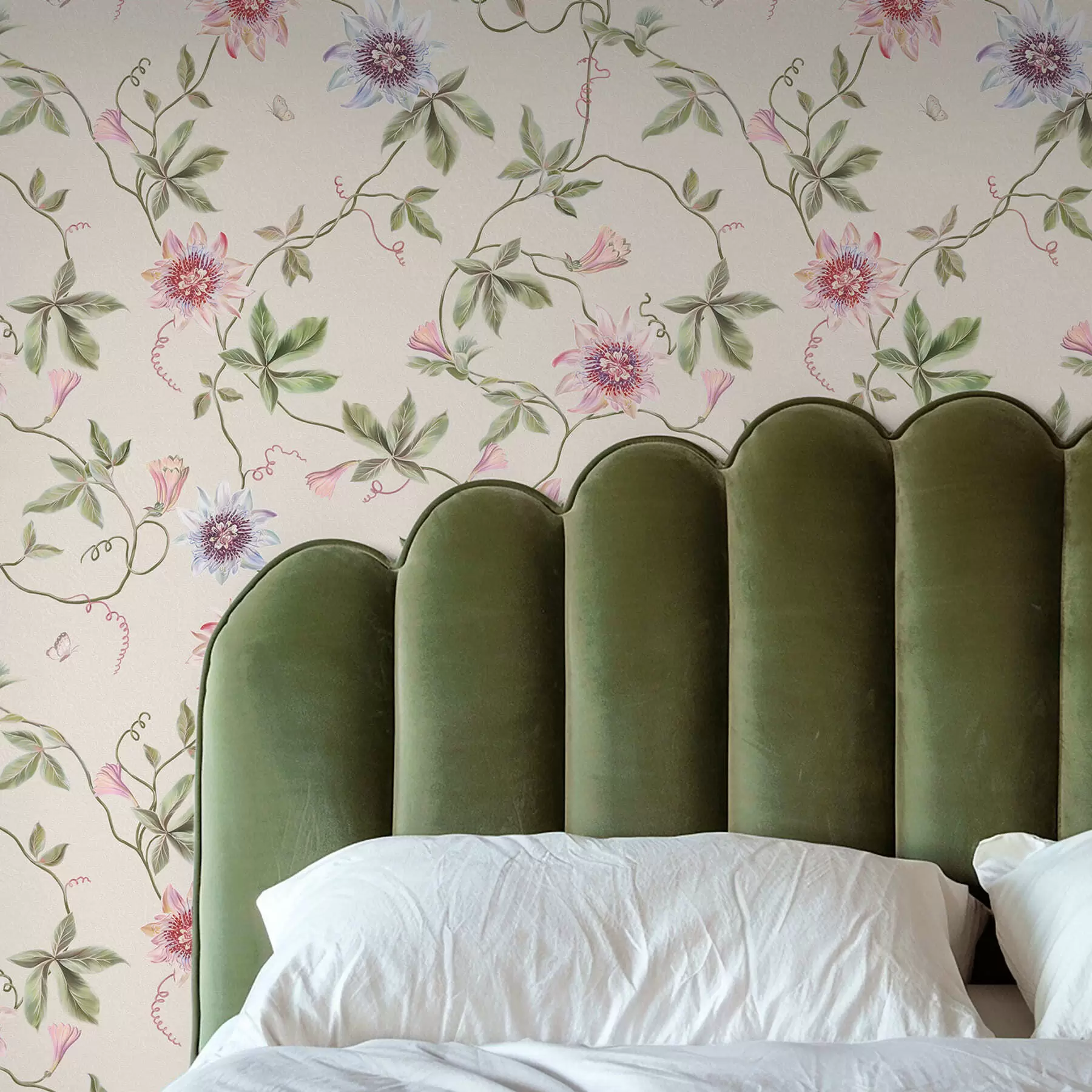 Papier peint Motif composé de fleurs exotiques et de vrilles a01131