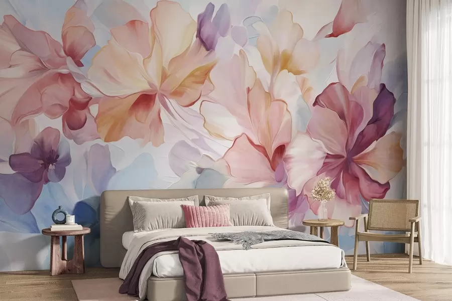 Papier peint Fleurs fantaisistes abstraites dans des tons de rose, de pêche et de lavande, dans un style pictural et texturé w09767