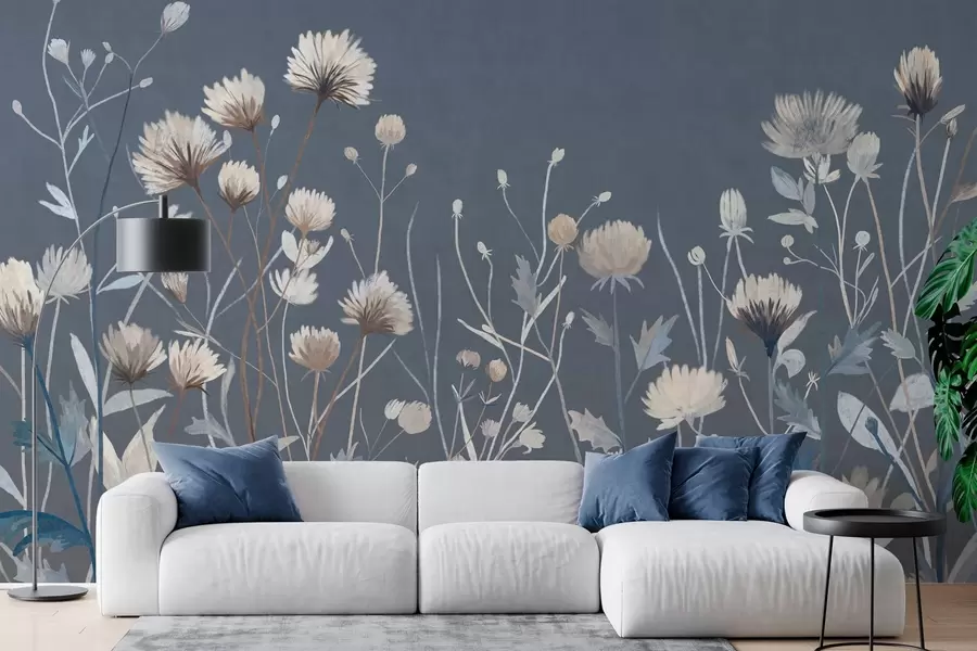 Papier peint Des fleurs sauvages et des herbes représentées dans un style pictural sur un fond bleu foncé w05563v1