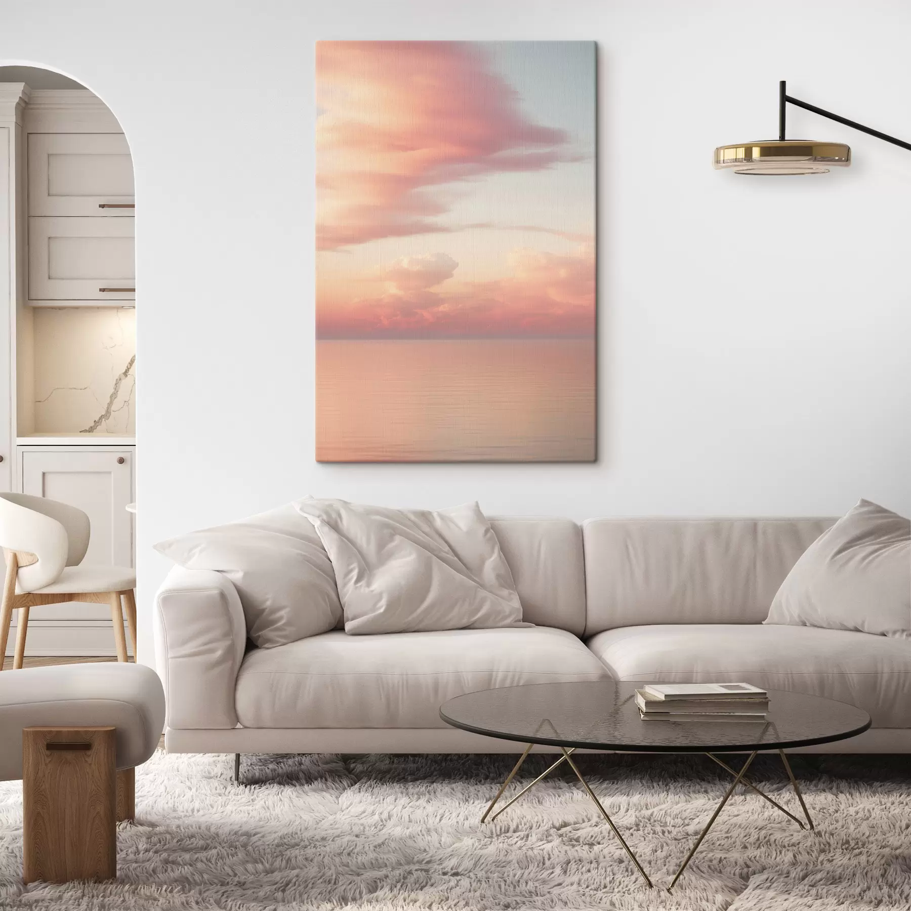 Tableau Un ciel aux teintes pastel, parsemé de nuages cotonneux, au-dessus d'un océan calme et miroitant au coucher du soleil s49177