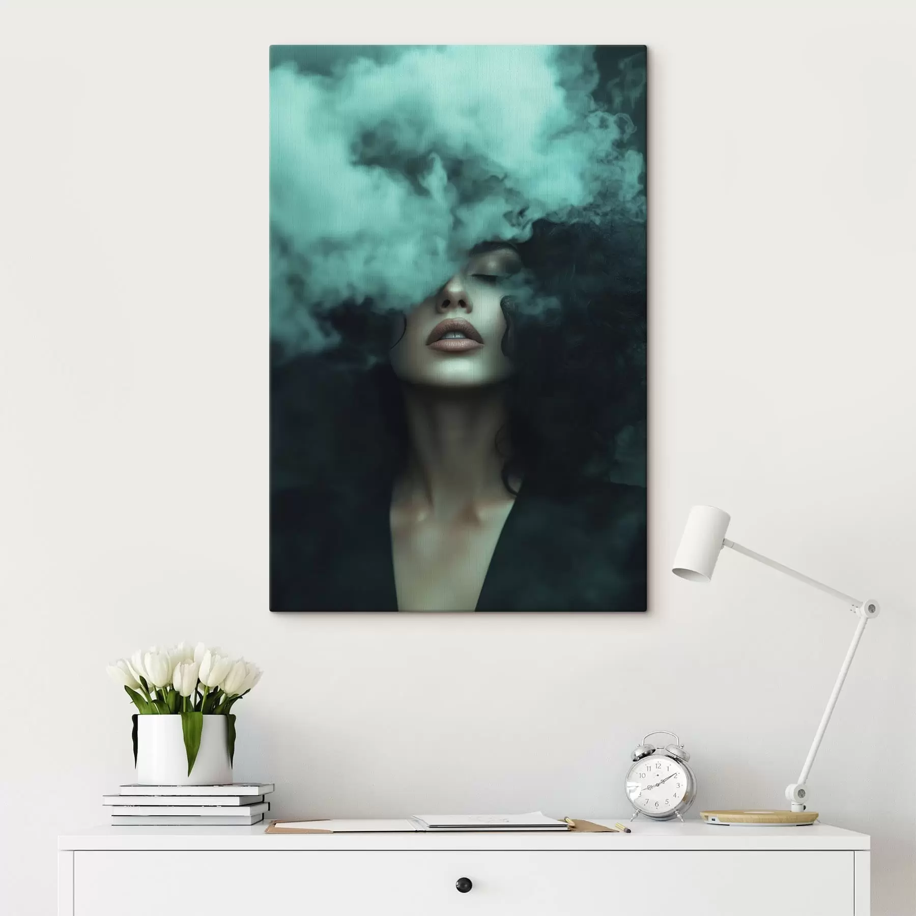 Tableau Portrait de femme dans une brume turquoise s49219