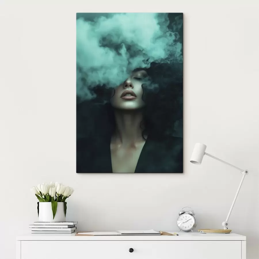 Tableau Portrait de femme dans une brume turquoise s49219