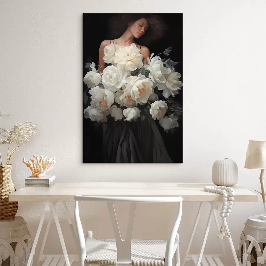 Tableau Une femme tenant un grand bouquet de fleurs aux teintes pâles s49220