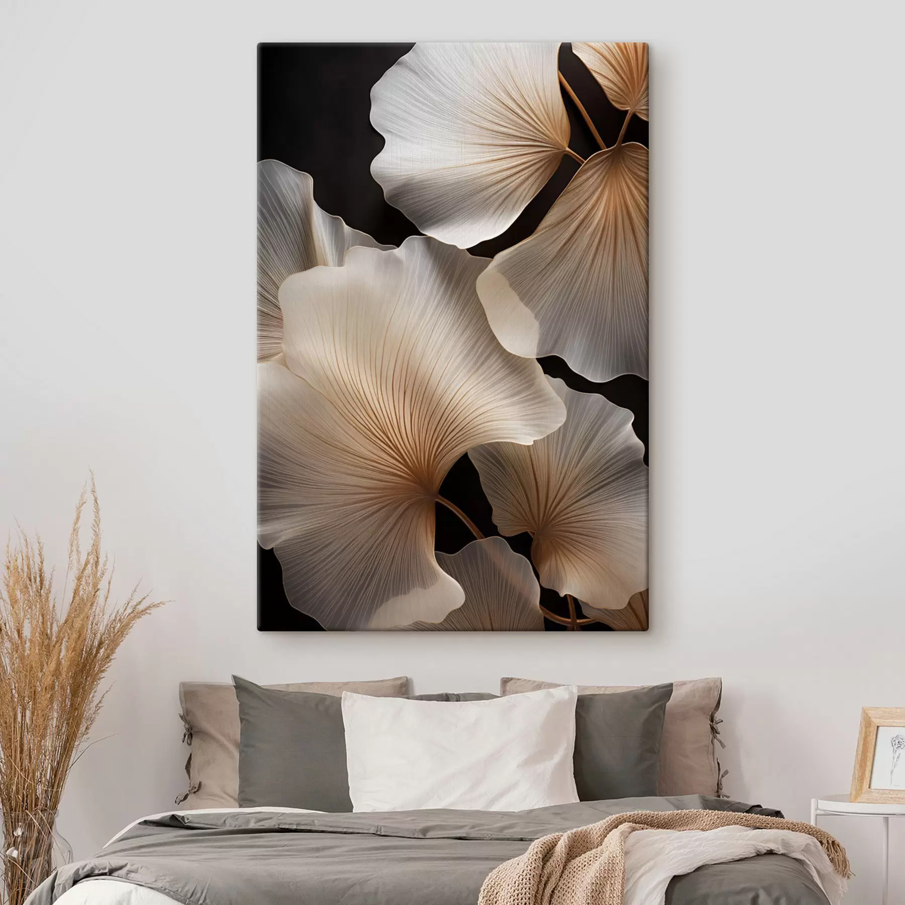 Tableau Des feuilles de ginkgo translucides sur un fond sombre s49783