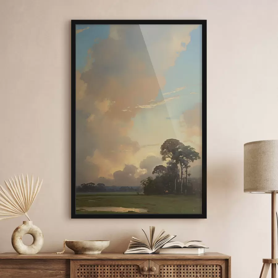 Papier peint Un paysage représentant un champ herbeux avec des arbres au loin, sous un ciel nuageux f49774