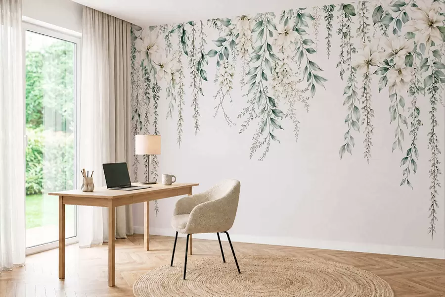 Papier peint Des fleurs en cascade et un feuillage vert sur un fond clair w05736