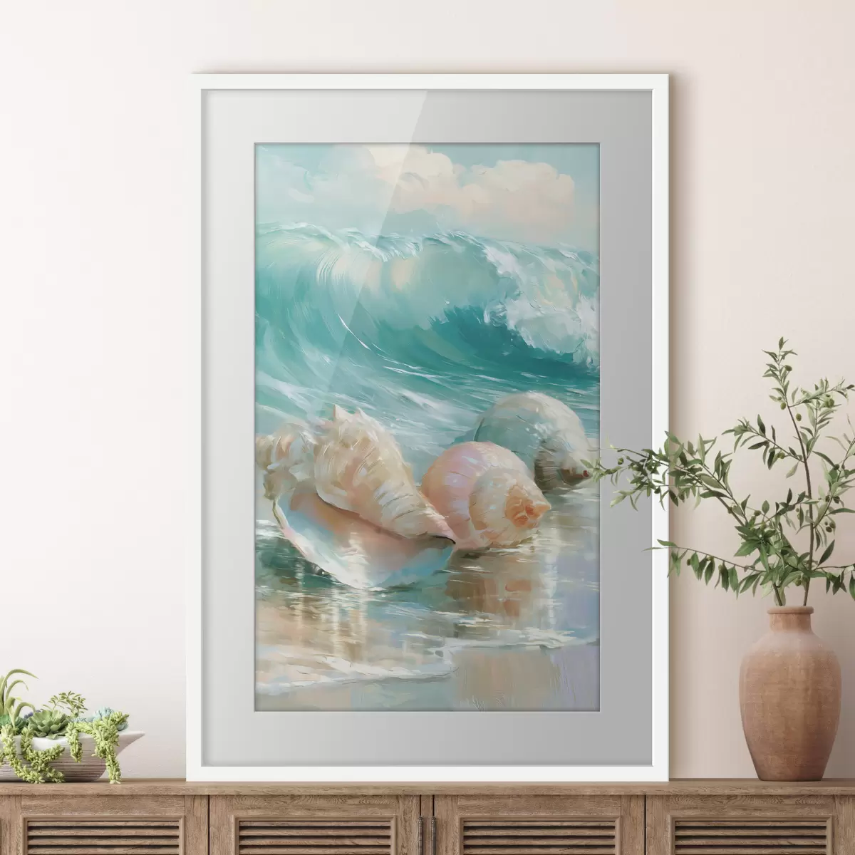 Poster Une nature morte côtière paisible : trois coquillages délicats posés sur du sable lisse et humide au bord de l'océan, dans un style inspiré de la peinture à l'huile f49884
