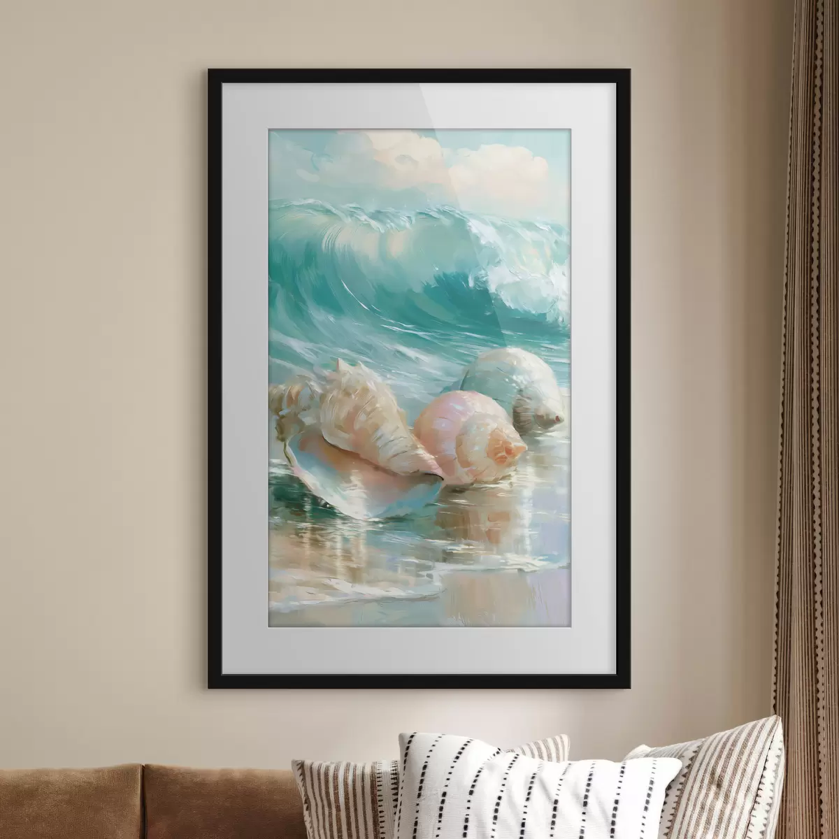 Poster Une nature morte côtière paisible : trois coquillages délicats posés sur du sable lisse et humide au bord de l'océan, dans un style inspiré de la peinture à l'huile f49884