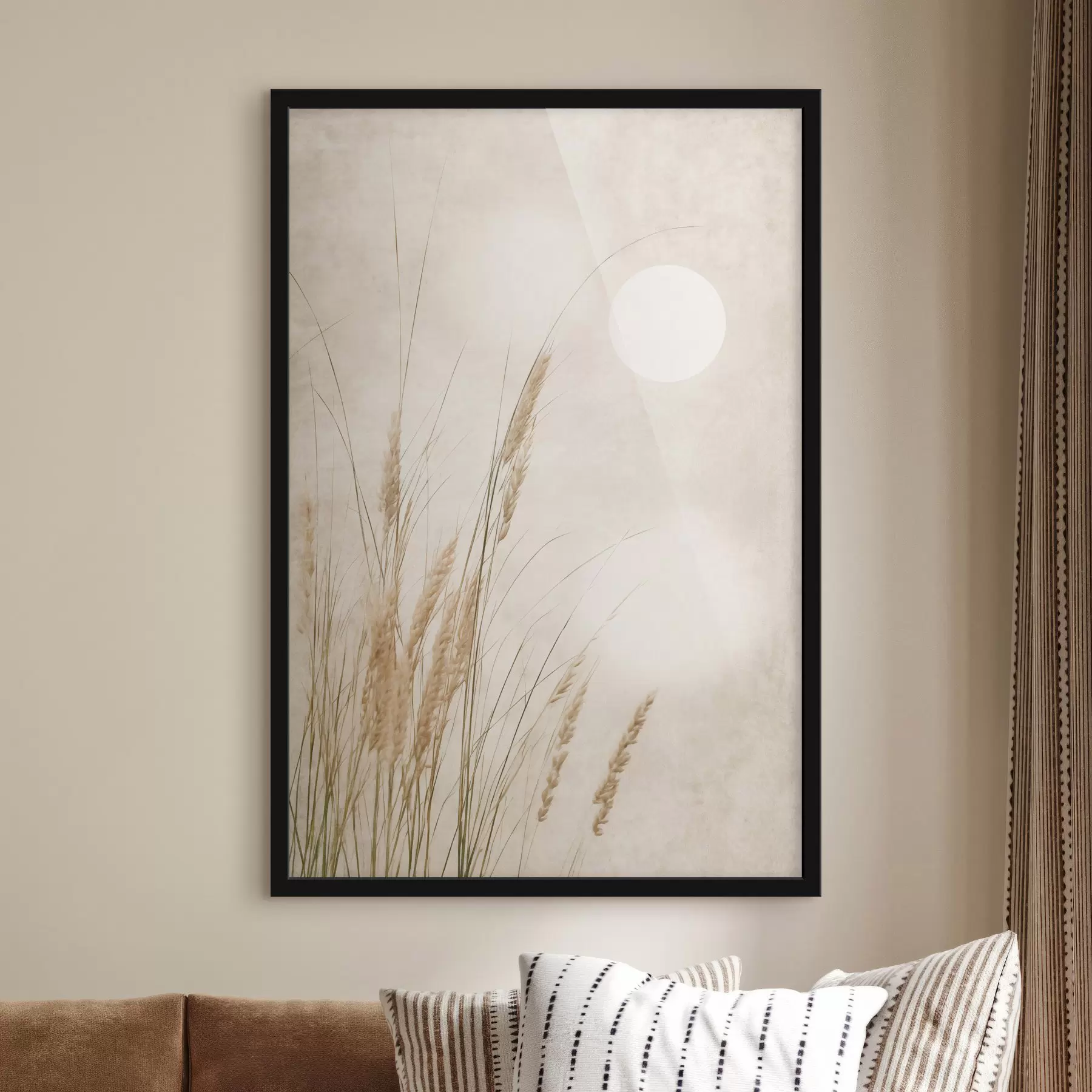 Papier peint De hautes tiges d'herbe sèche, un arrière-plan à la texture floue, une pleine lune dans un ciel clair f50202