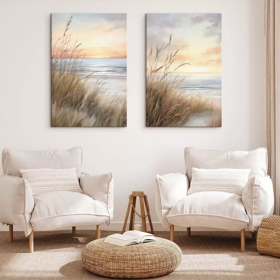Tableau Au premier plan, de hautes herbes sèches, avec une plage et l'océan en arrière-plan ; un coucher de soleil aux teintes pastel m30838