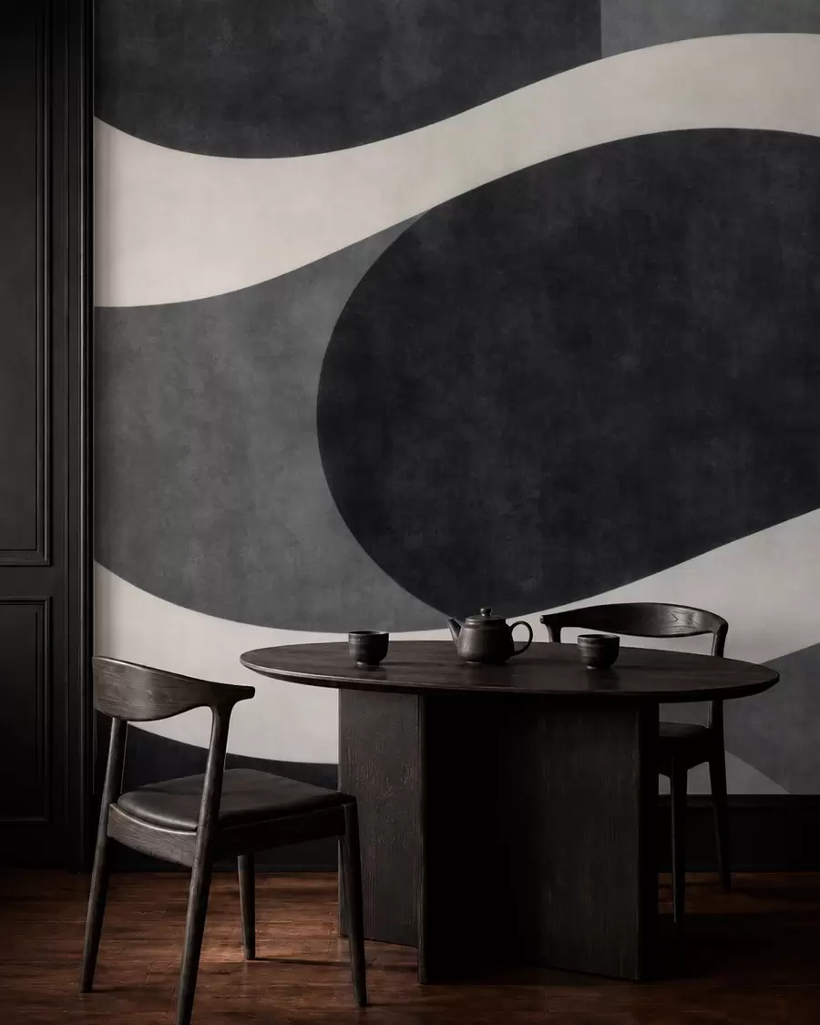 Papier peint Du graphite où des vagues claires et fluides se dessinent sur des formes d'un gris anthracite profond w05854