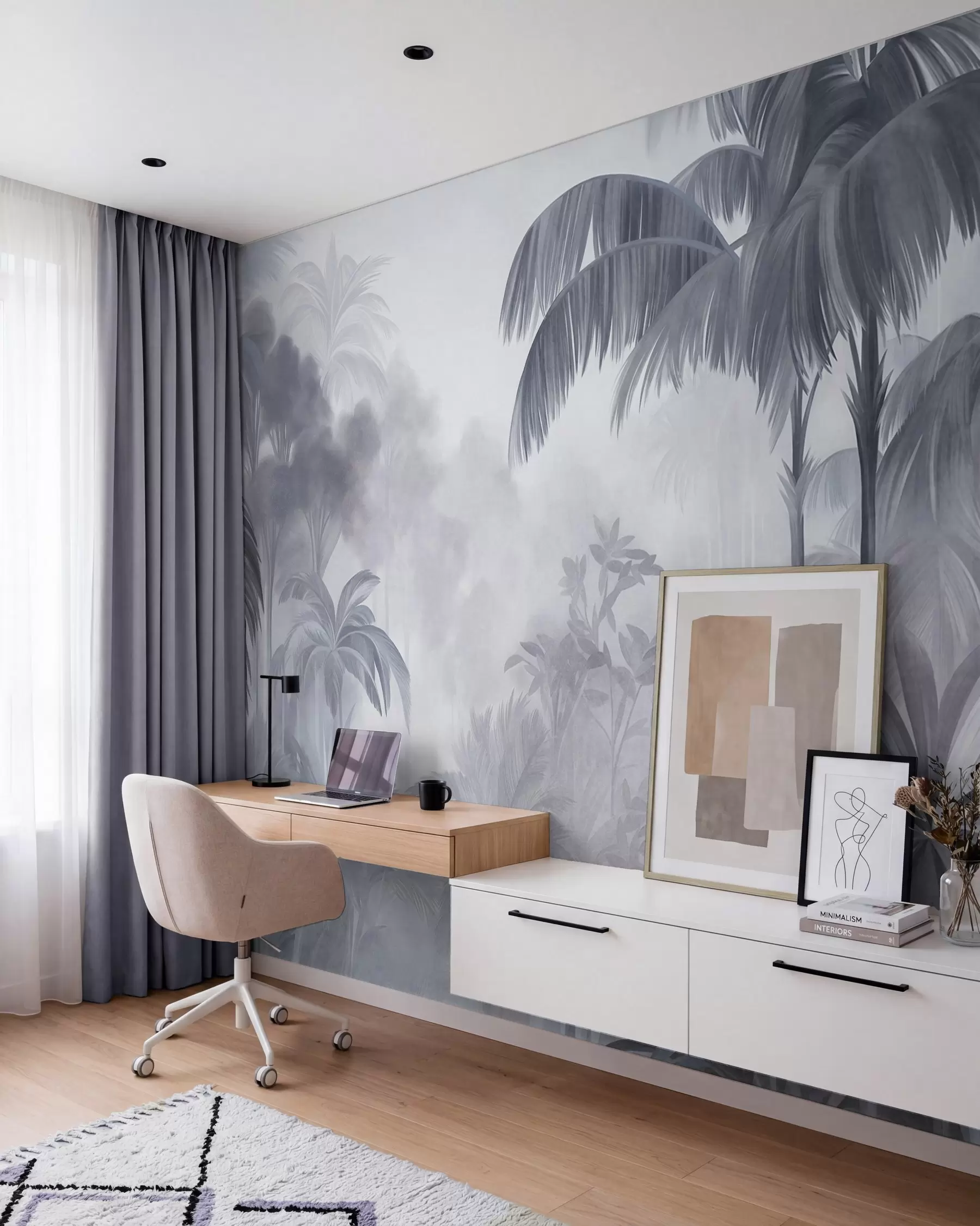 Papier peint Paysage de jungle texturé, avec des palmiers et une végétation luxuriante, dans un style doux et pictural w10016v1