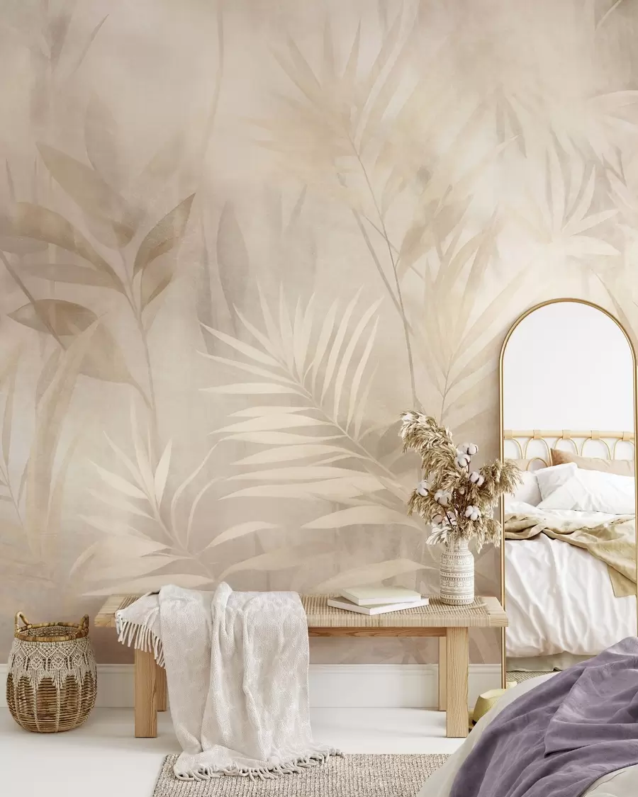 Papier peint Feuilles de palmier dans des tons beiges et crème discrets, sur un fond doux, jungle tropicale w10023