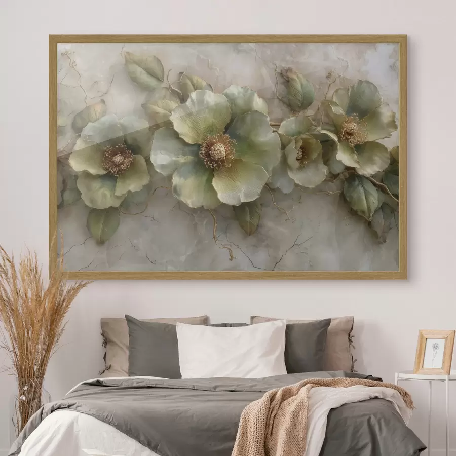 Papier peint De grandes fleurs et feuilles vertes sur un fond clair aux nuances douces f50434