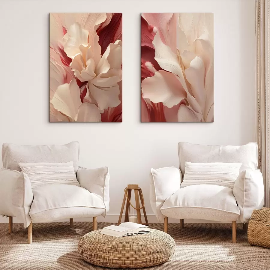 Papier peint Des pétales délicats et superposés, rehaussés de touches de rouge et de rose m30966