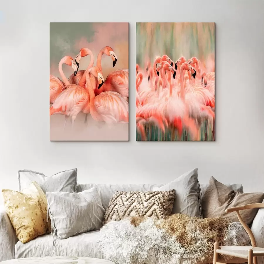 Tableau Un diptyque artistique représentant des flamants roses dans des tons pastel, avec un effet flou et brumeux m30763