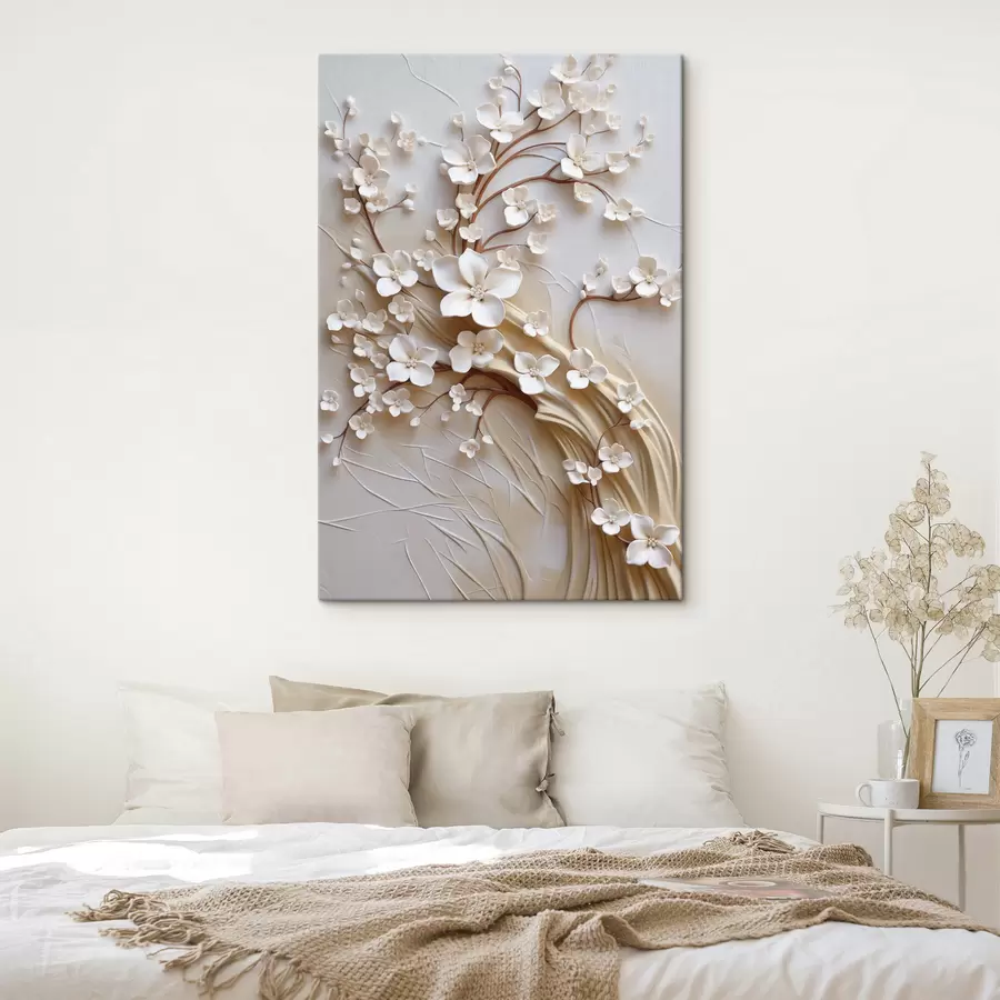 Tableau Arbre aux fleurs blanches et aux tiges brunes, sur fond beige clair orné de volutes texturées s50971