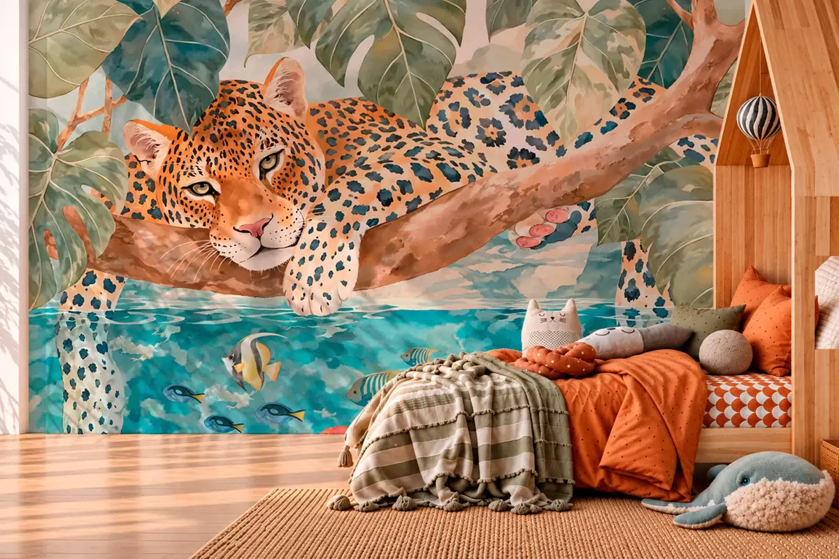 Papier peint Un léopard perché sur une branche au-dessus de l'eau, avec des poissons colorés w05954
