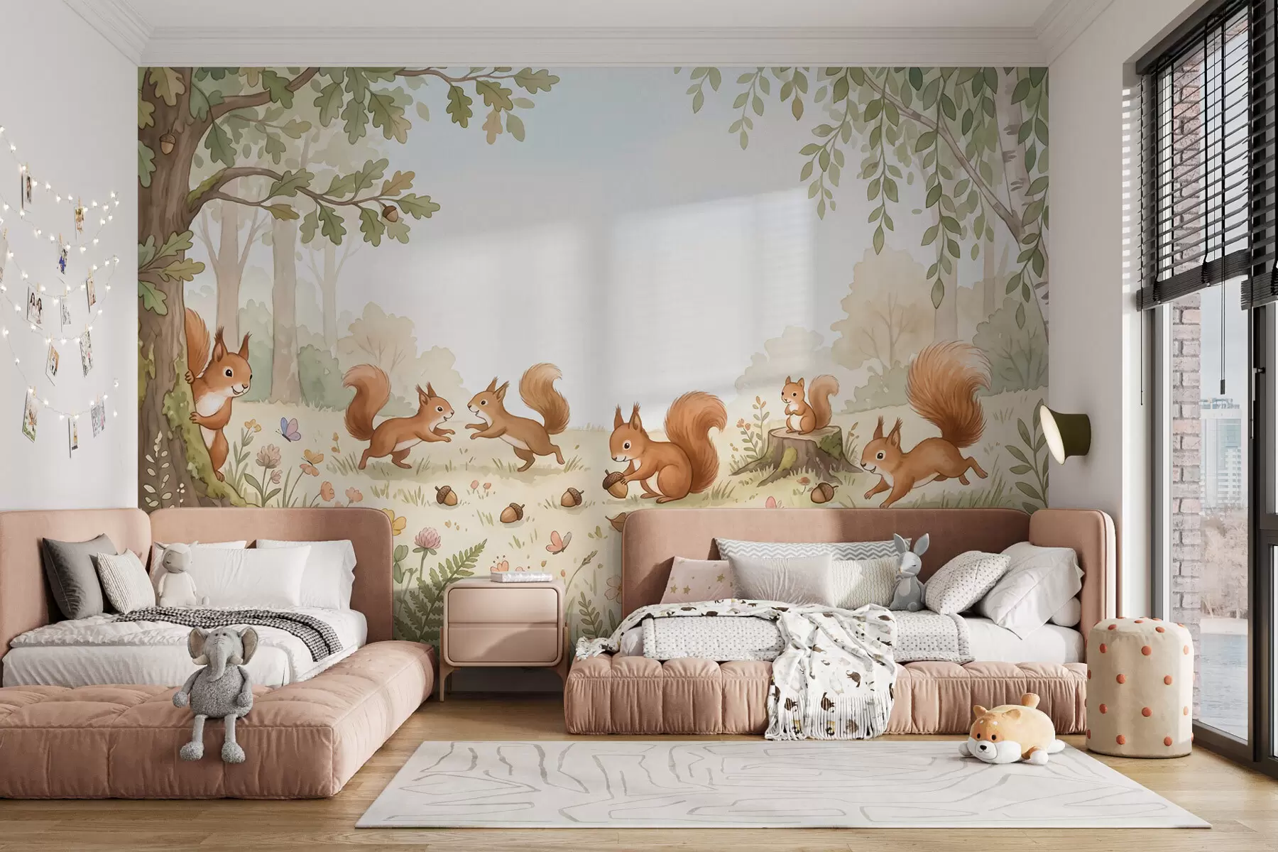 Papier peint Une forêt d'automne peuplée d'écureuils roux au pelage duveteux, de glands et de délicates fleurs sauvages, dans un style aquarelle w10102