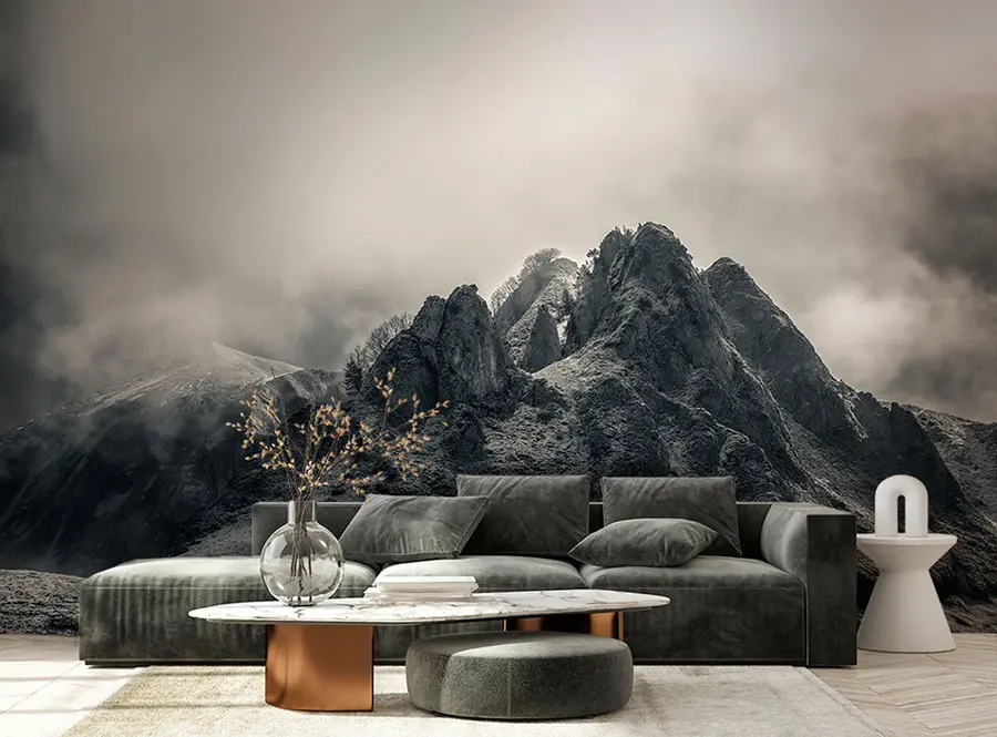 Papier peint Montagne noire mystérieuse avec le ciel nuageux dramatique u96473