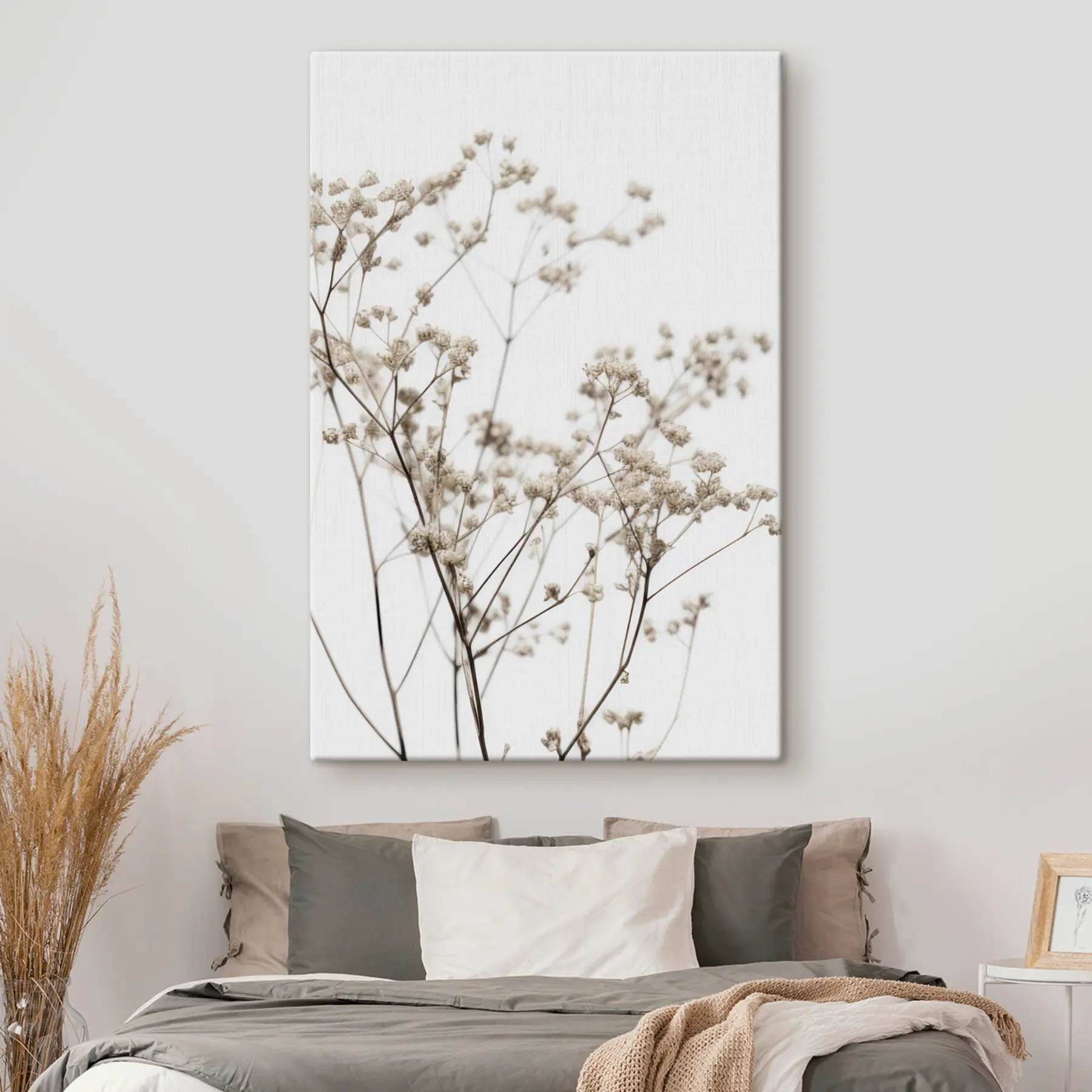 Papier peint Fleurs délicates sur une toile de fond douce s35606